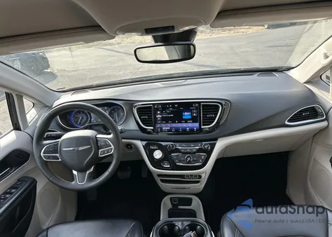 2023 Chrysler Pacifica Touring L z USA, uszkodzony, nr VIN 2C4RC1BG9PR594764